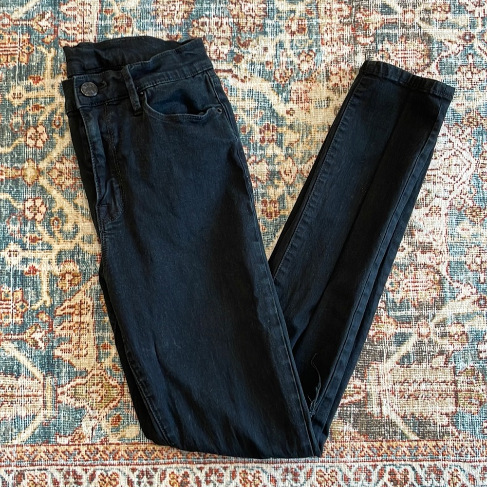 BDG black ripped jeans - size 26. High rise!
